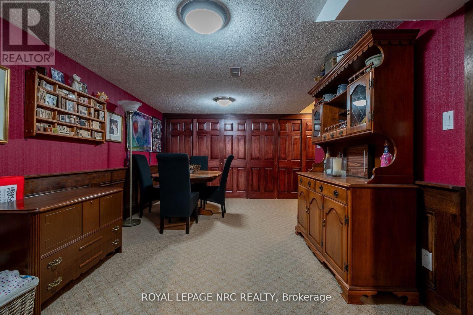 












7077 RIDGEWOOD CRESCENT

,
Niagara Falls (Casey),




Ontario
L2J2C2

