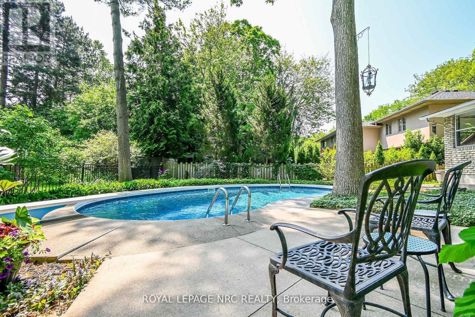 












7077 RIDGEWOOD CRESCENT

,
Niagara Falls (Casey),




Ontario
L2J2C2

