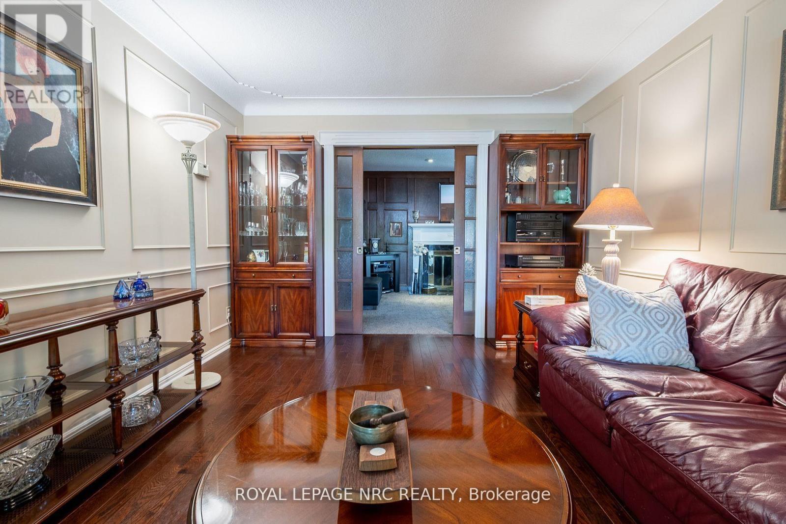 












7077 RIDGEWOOD CRESCENT

,
Niagara Falls (Casey),




Ontario
L2J2C2

