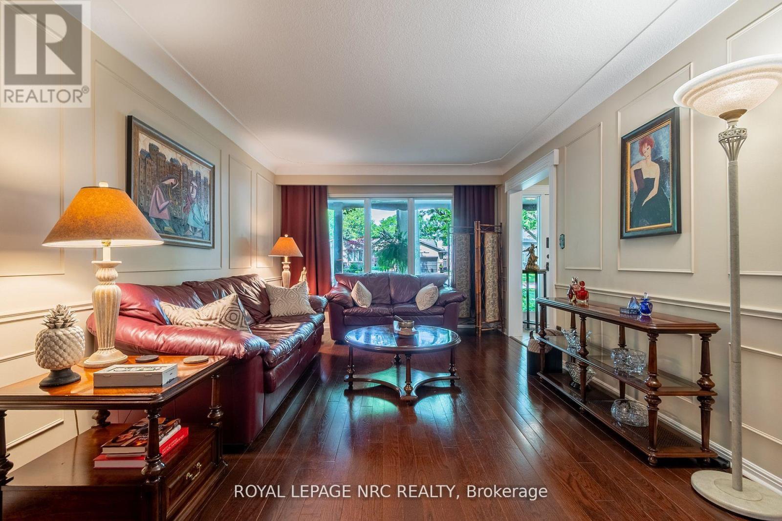 












7077 RIDGEWOOD CRESCENT

,
Niagara Falls (Casey),




Ontario
L2J2C2

