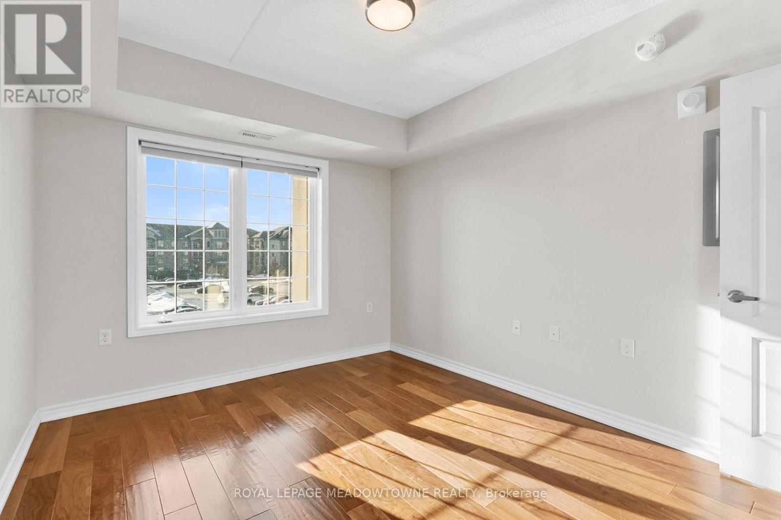 












310 - 1470 MAIN STREET E

,
Milton,




Ontario
L9T8W6

