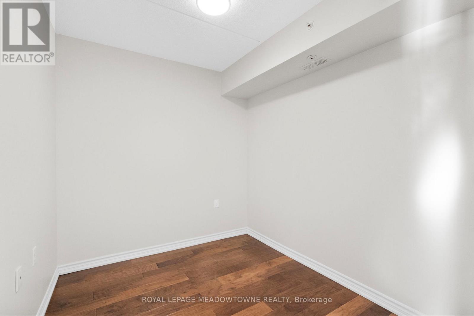 












310 - 1470 MAIN STREET E

,
Milton,




Ontario
L9T8W6

