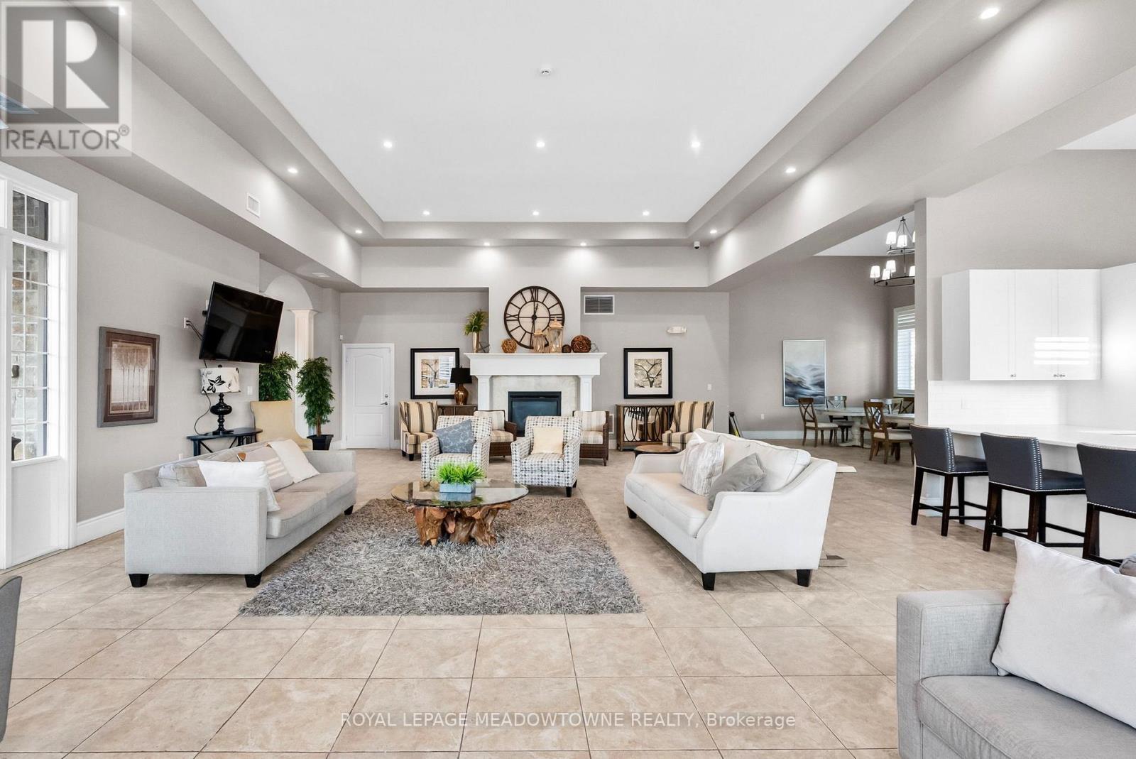 












310 - 1470 MAIN STREET E

,
Milton,




Ontario
L9T8W6

