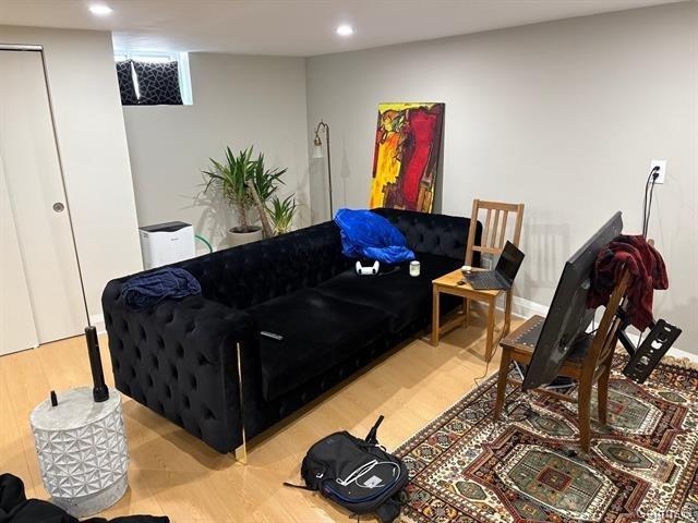 









5325


Av. Doherty

,
Montréal (Côte-des-Neiges/Notre-Dame-de-Grâce),




QC
H4V2B5

