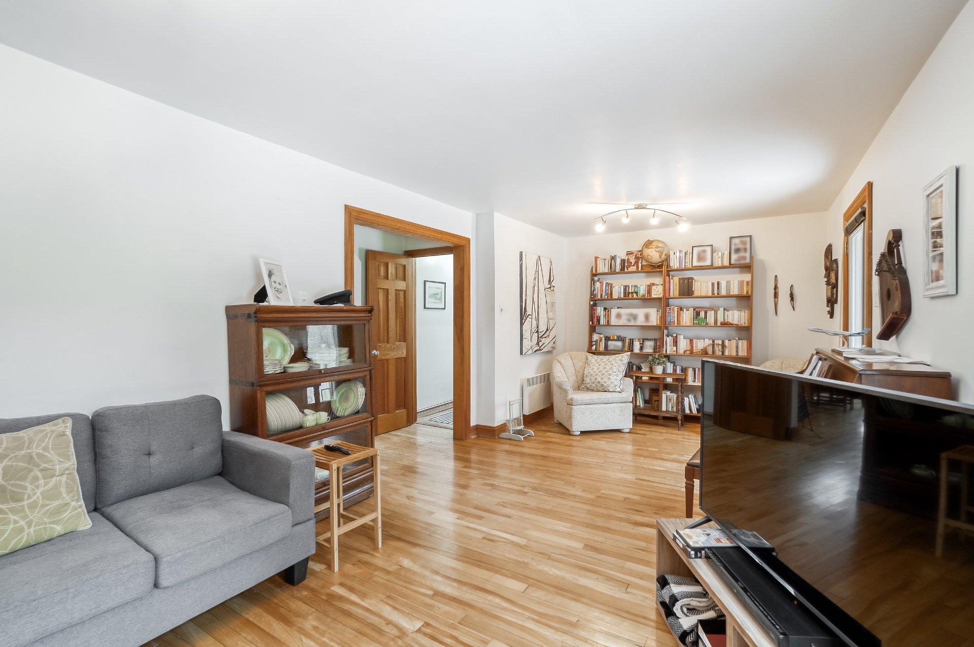 









5325


Av. Doherty

,
Montréal (Côte-des-Neiges/Notre-Dame-de-Grâce),




QC
H4V2B5

