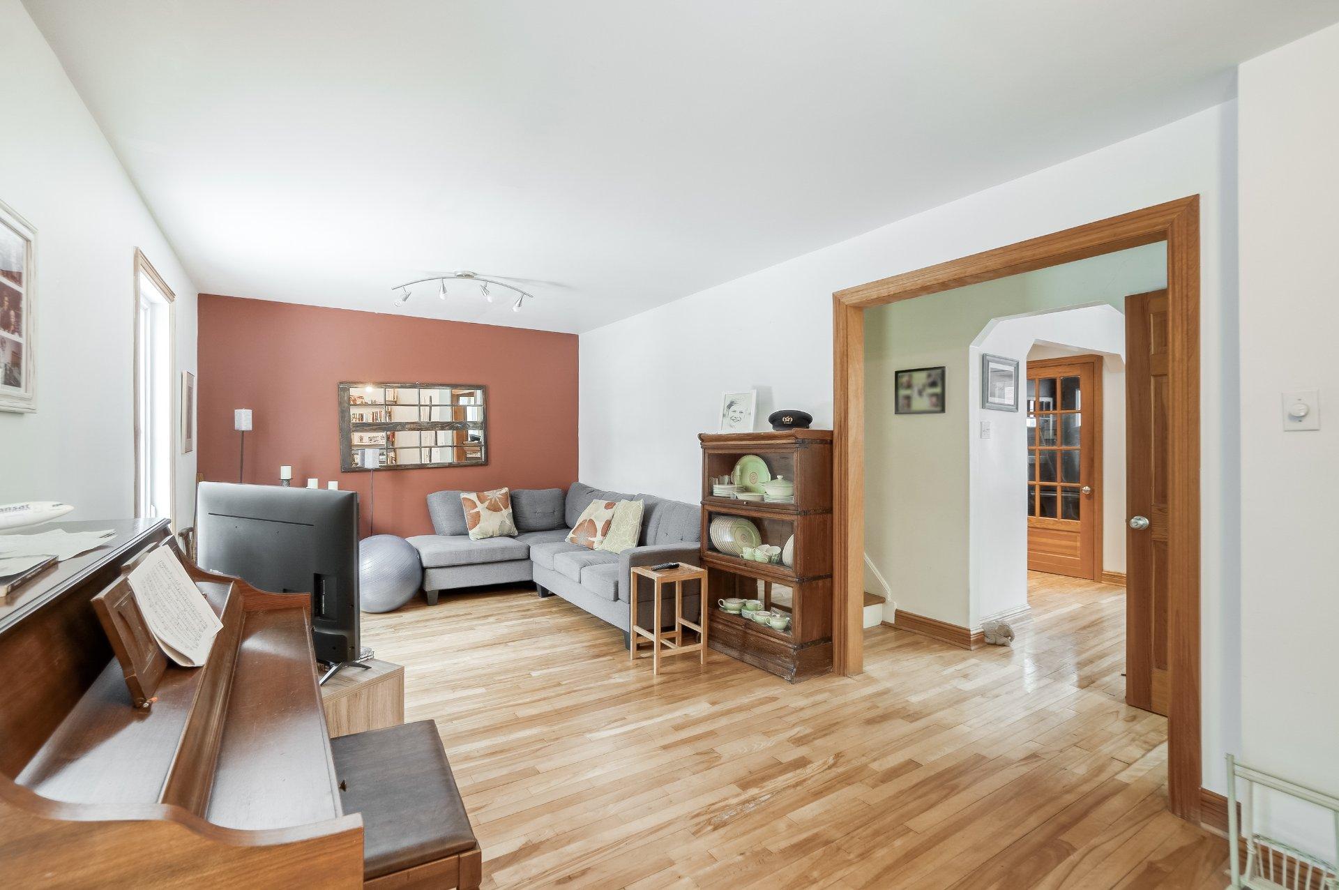 









5325


Av. Doherty

,
Montréal (Côte-des-Neiges/Notre-Dame-de-Grâce),




QC
H4V2B5

