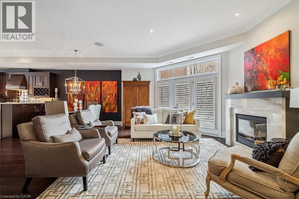 












120 BRONTE Road Unit# 3

,
Oakville,




Ontario
L6L3C1

