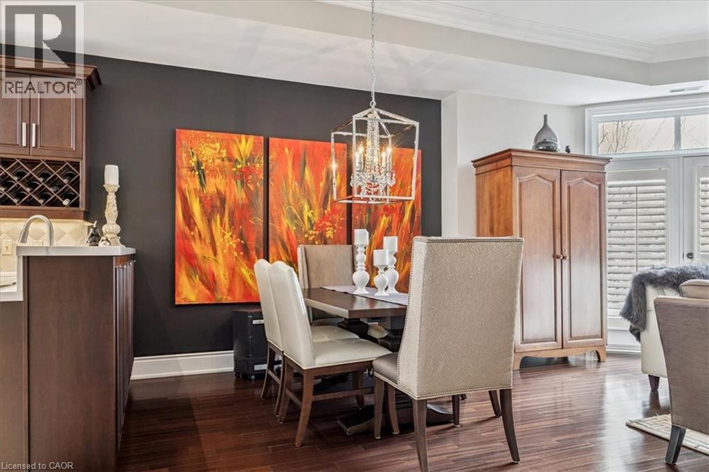 












120 BRONTE Road Unit# 3

,
Oakville,




Ontario
L6L3C1

