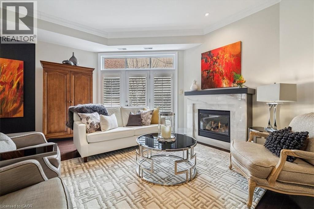 












120 BRONTE Road Unit# 3

,
Oakville,




Ontario
L6L3C1

