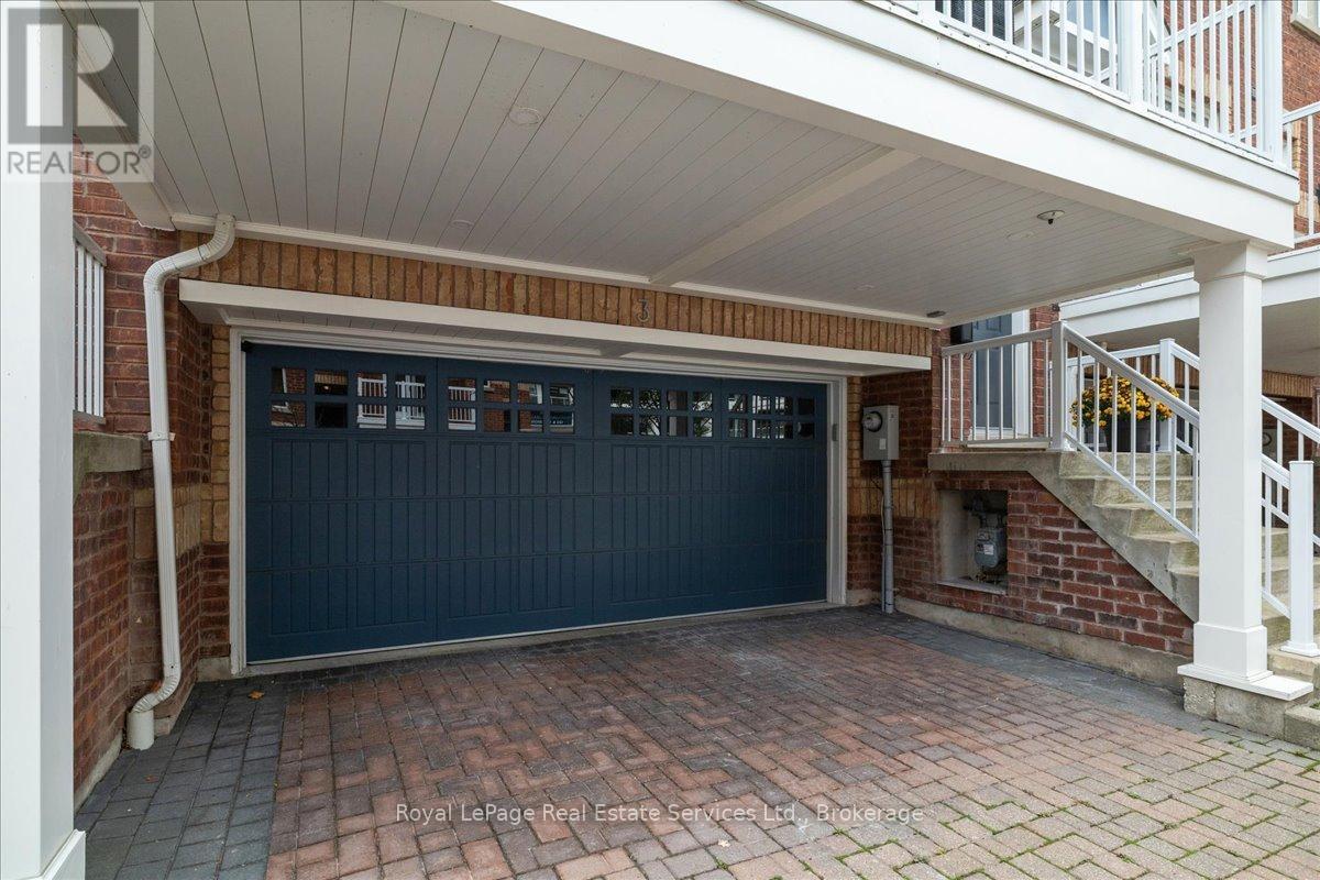 












3 - 120 BRONTE ROAD

,
Oakville (BR Bronte),




Ontario
L6L3C1

