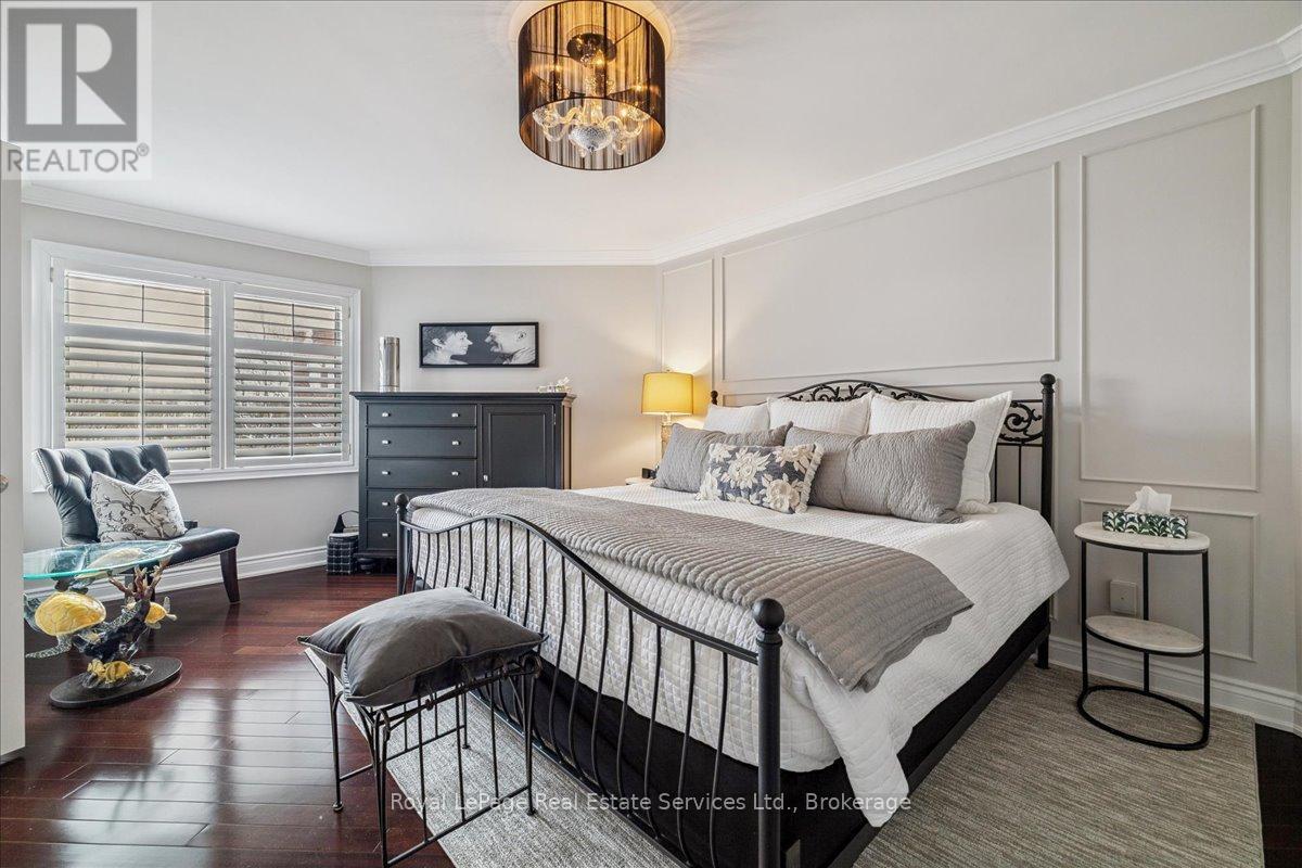 












3 - 120 BRONTE ROAD

,
Oakville (BR Bronte),




Ontario
L6L3C1

