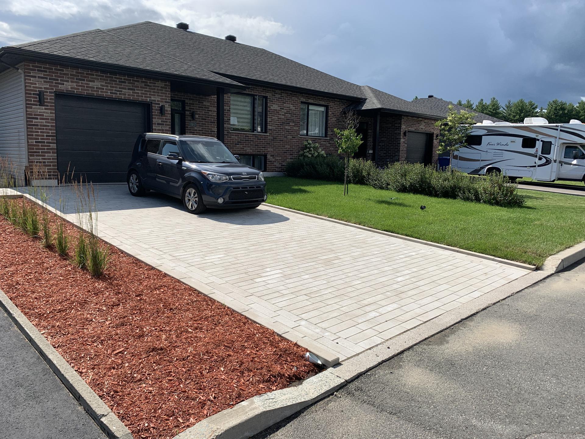 









1735


Rue Léo-Ayotte

,
Trois-Rivières,




QC
G8V0A3

