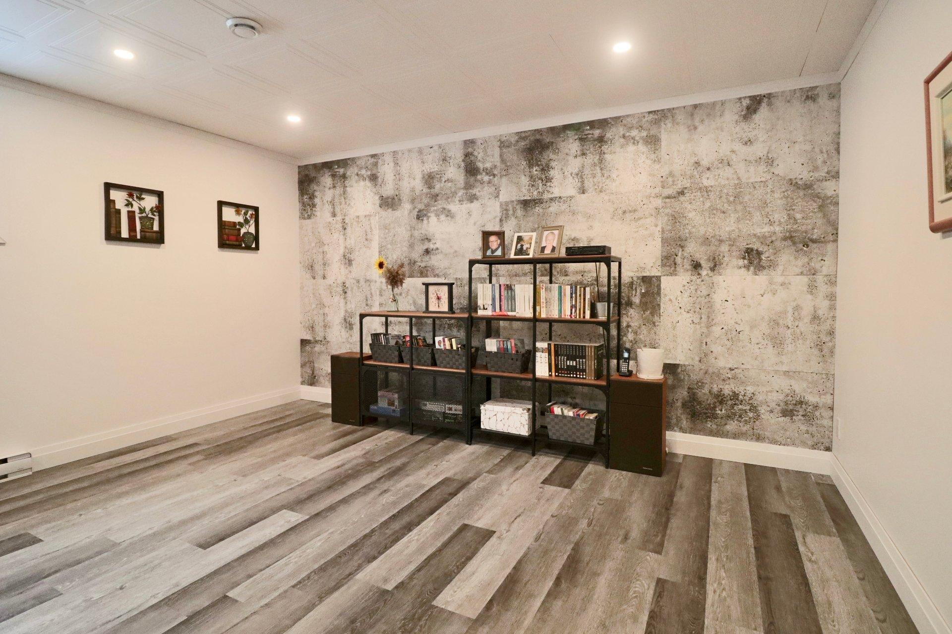 









1735


Rue Léo-Ayotte

,
Trois-Rivières,




QC
G8V0A3

