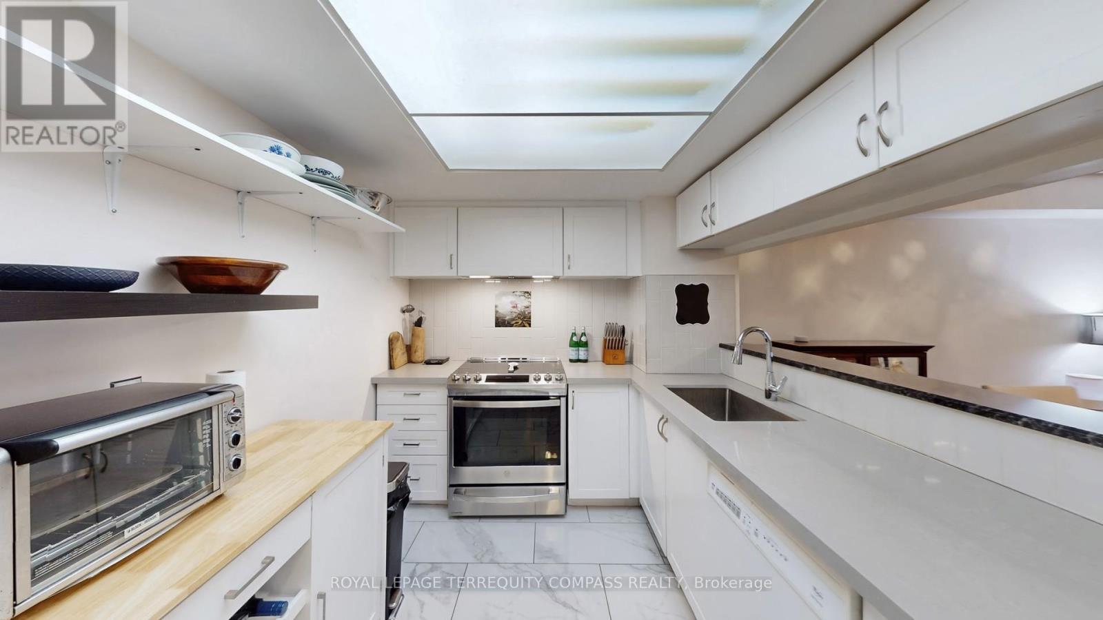 












208 - 1155 BOUGH BEECHES BOULEVARD

,
Mississauga,




Ontario
L4W4N2

