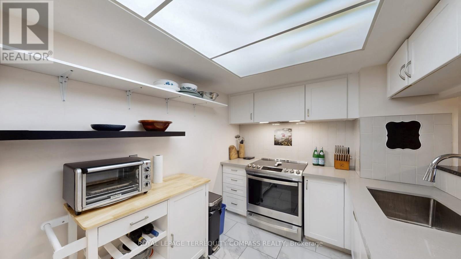 












208 - 1155 BOUGH BEECHES BOULEVARD

,
Mississauga,




Ontario
L4W4N2

