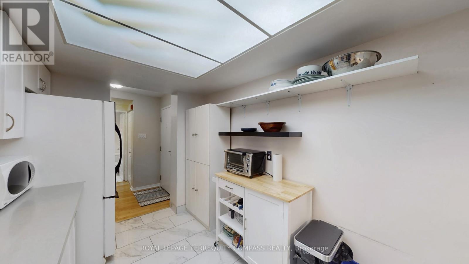 












208 - 1155 BOUGH BEECHES BOULEVARD

,
Mississauga,




Ontario
L4W4N2

