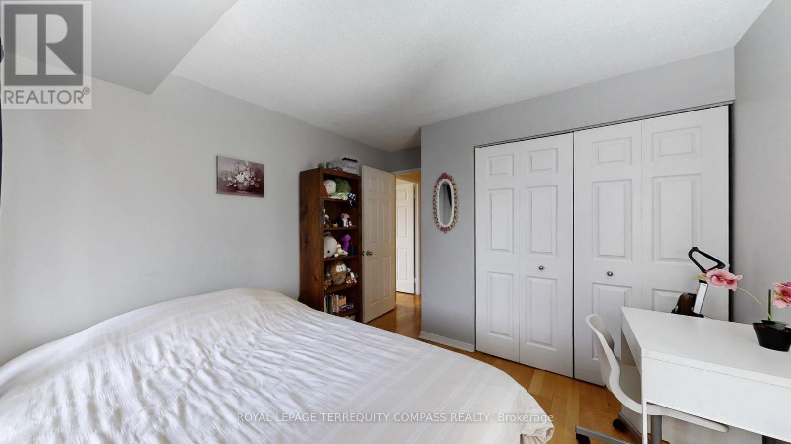 












208 - 1155 BOUGH BEECHES BOULEVARD

,
Mississauga,




Ontario
L4W4N2

