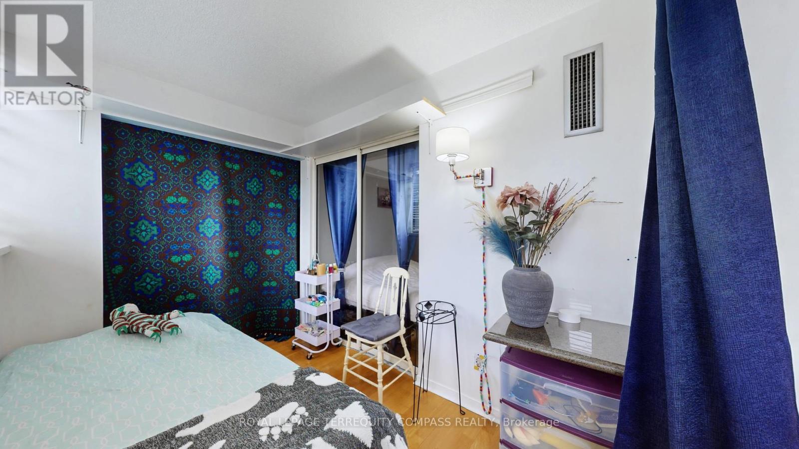 












208 - 1155 BOUGH BEECHES BOULEVARD

,
Mississauga,




Ontario
L4W4N2

