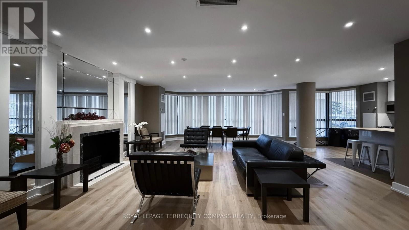 












208 - 1155 BOUGH BEECHES BOULEVARD

,
Mississauga,




Ontario
L4W4N2

