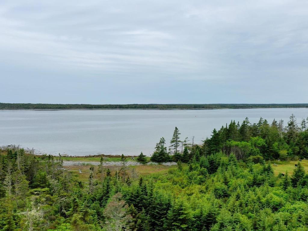 












Shore Road

,
North East Harbour,







NS
B0T 1W0

