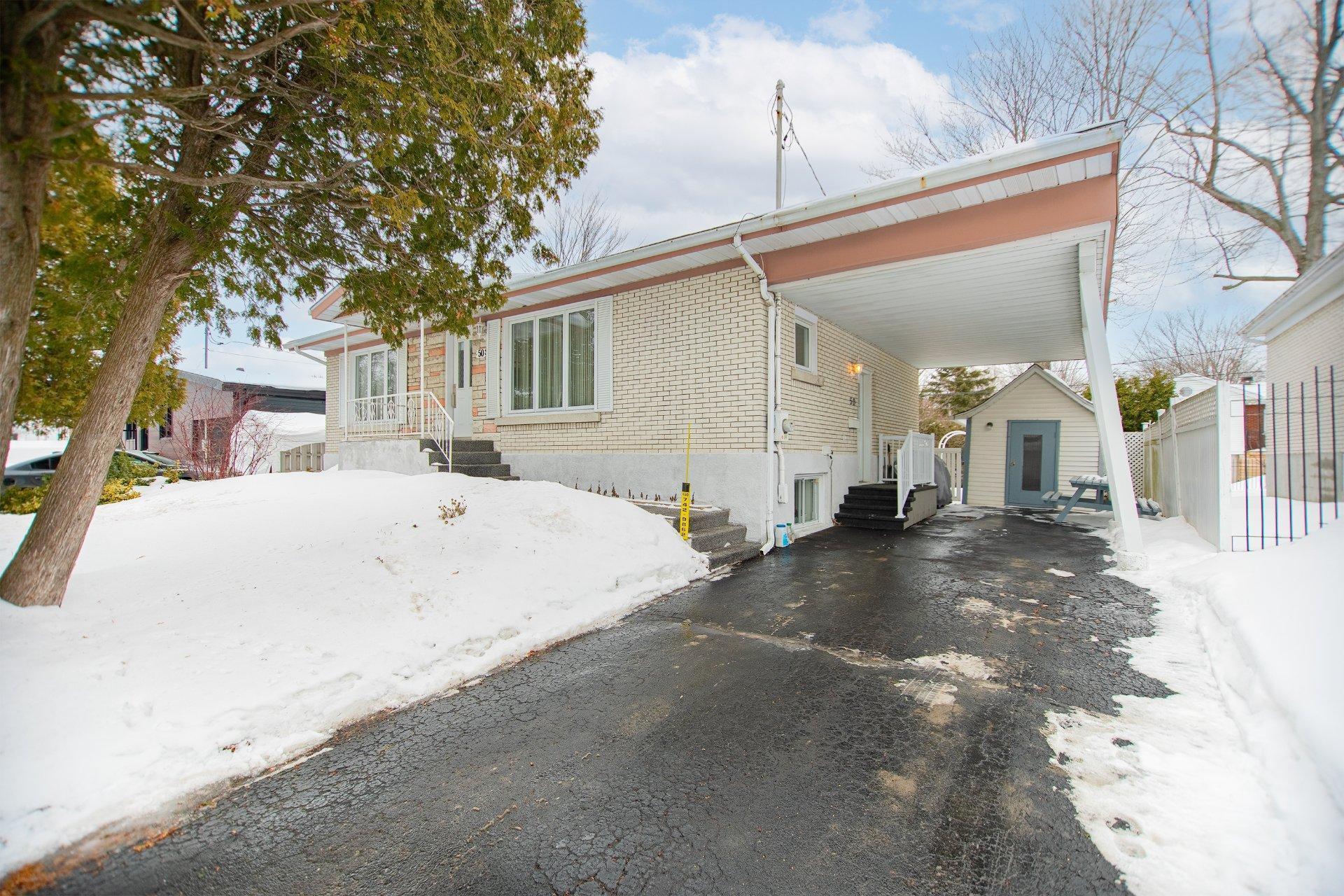 









50


Rue du Brézé

,
Sorel-Tracy,




QC
J3R4K4

