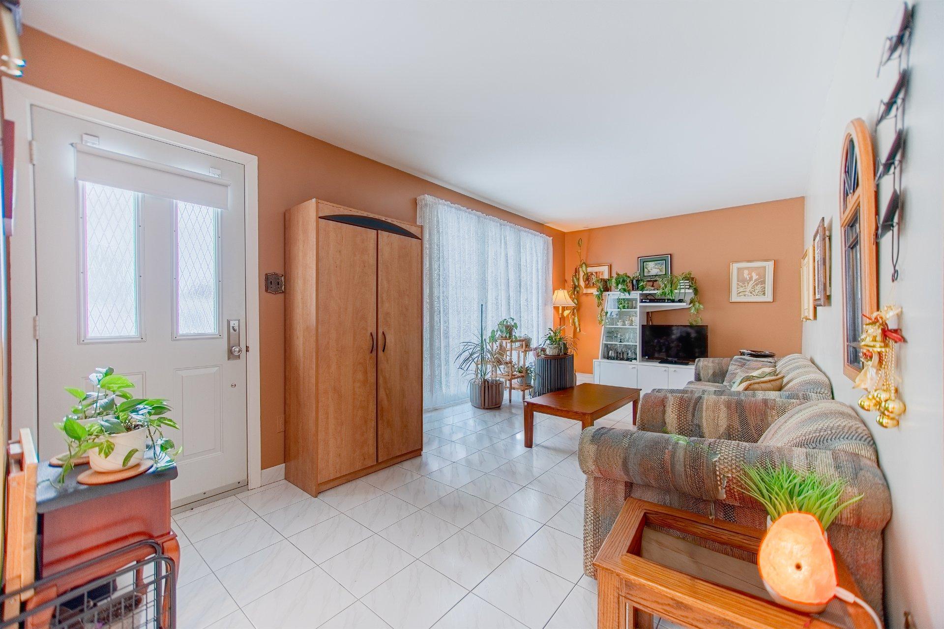 









50


Rue du Brézé

,
Sorel-Tracy,




QC
J3R4K4

