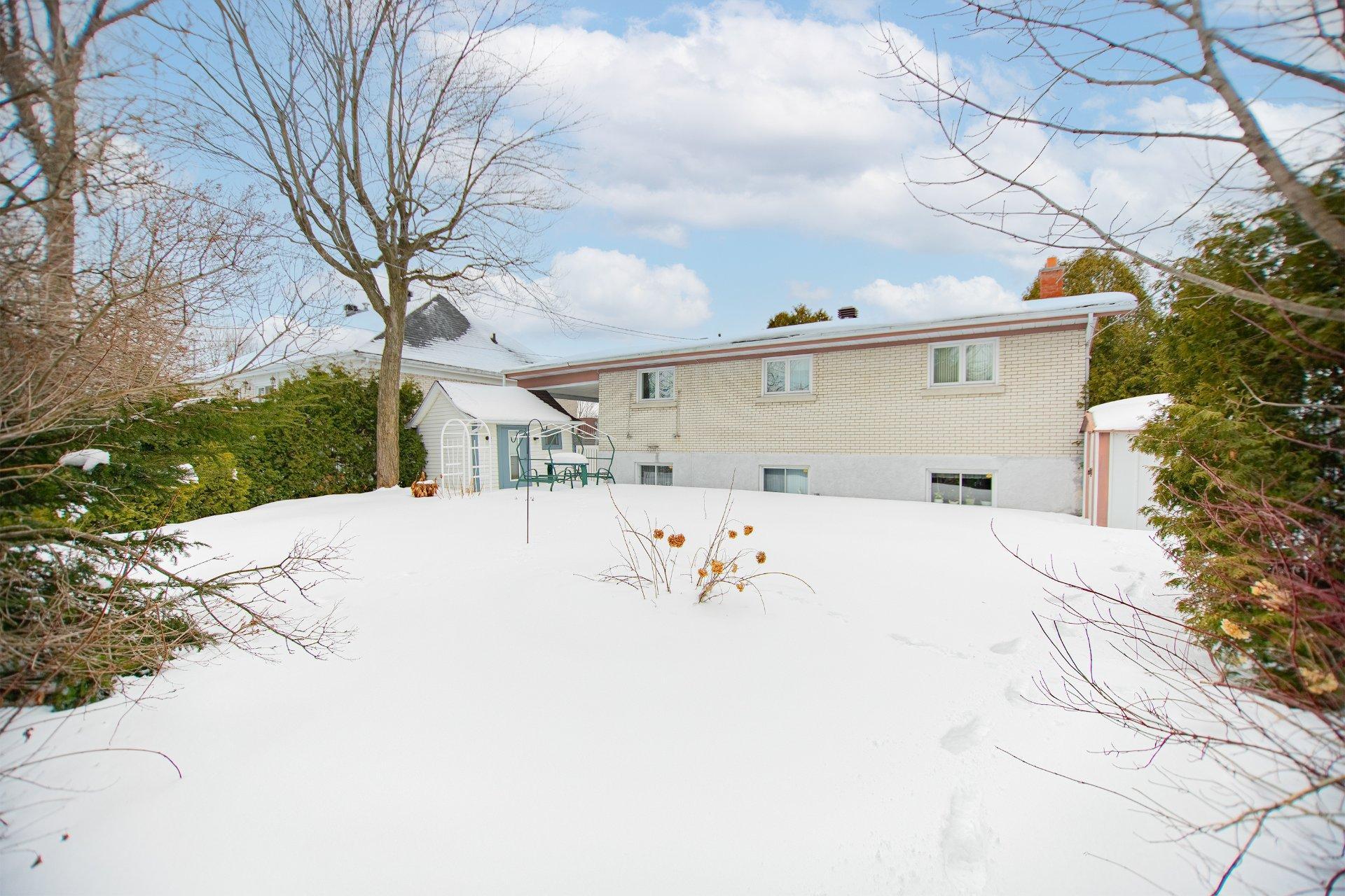 









50


Rue du Brézé

,
Sorel-Tracy,




QC
J3R4K4

