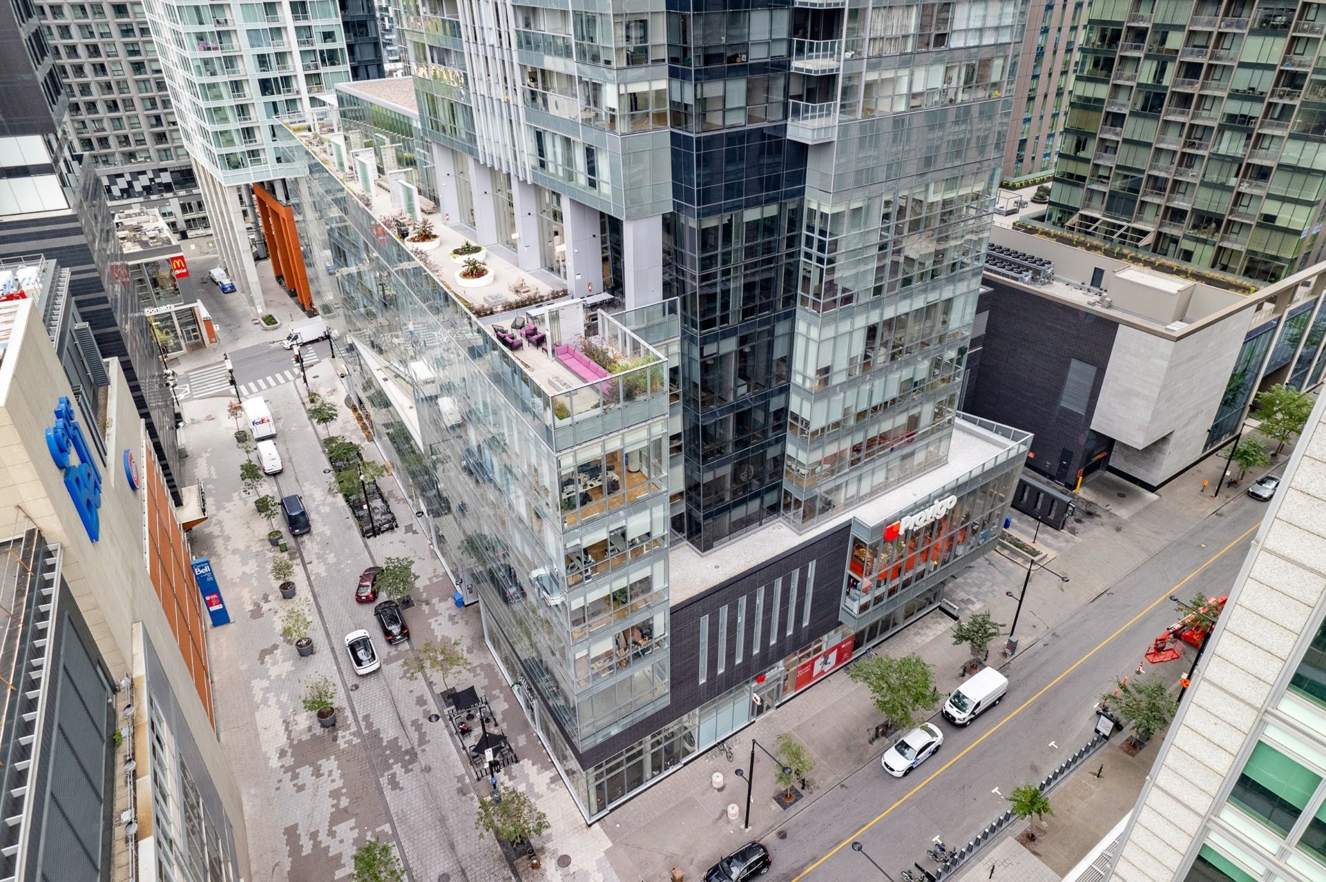 









1050


Rue Drummond

, 2303,
Montréal (Ville-Marie),




QC
H3B0G3

