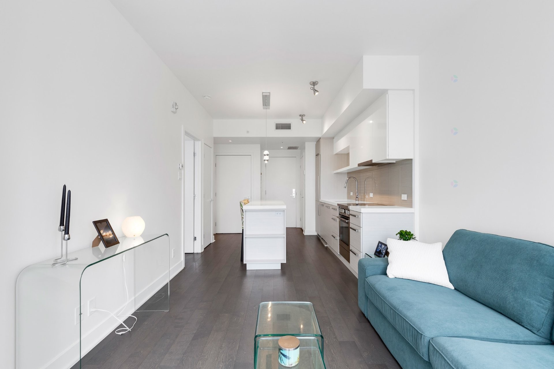 









1050


Rue Drummond

, 2303,
Montréal (Ville-Marie),




QC
H3B0G3

