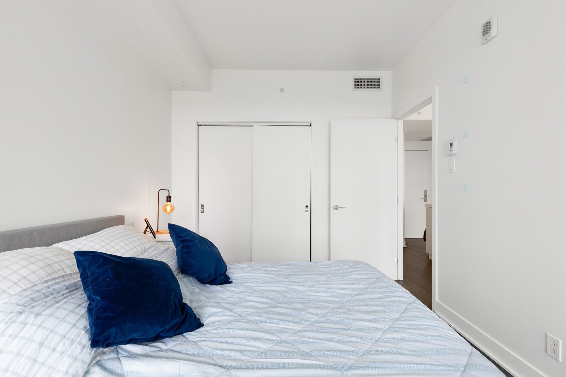 









1050


Rue Drummond

, 2303,
Montréal (Ville-Marie),




QC
H3B0G3

