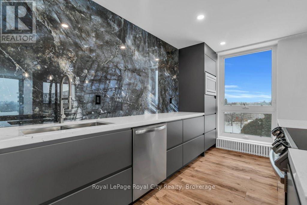 












511 - 19 WOODLAWN ROAD E

,
Guelph (Riverside Park),




Ontario
N1H7B1

