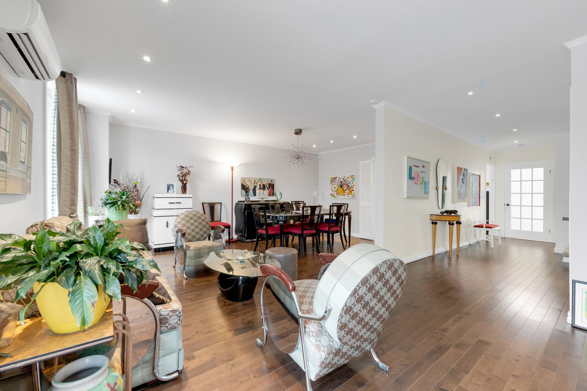 









5627


Ch. Merrimac

,
Côte-Saint-Luc,




QC
H4W1S5

