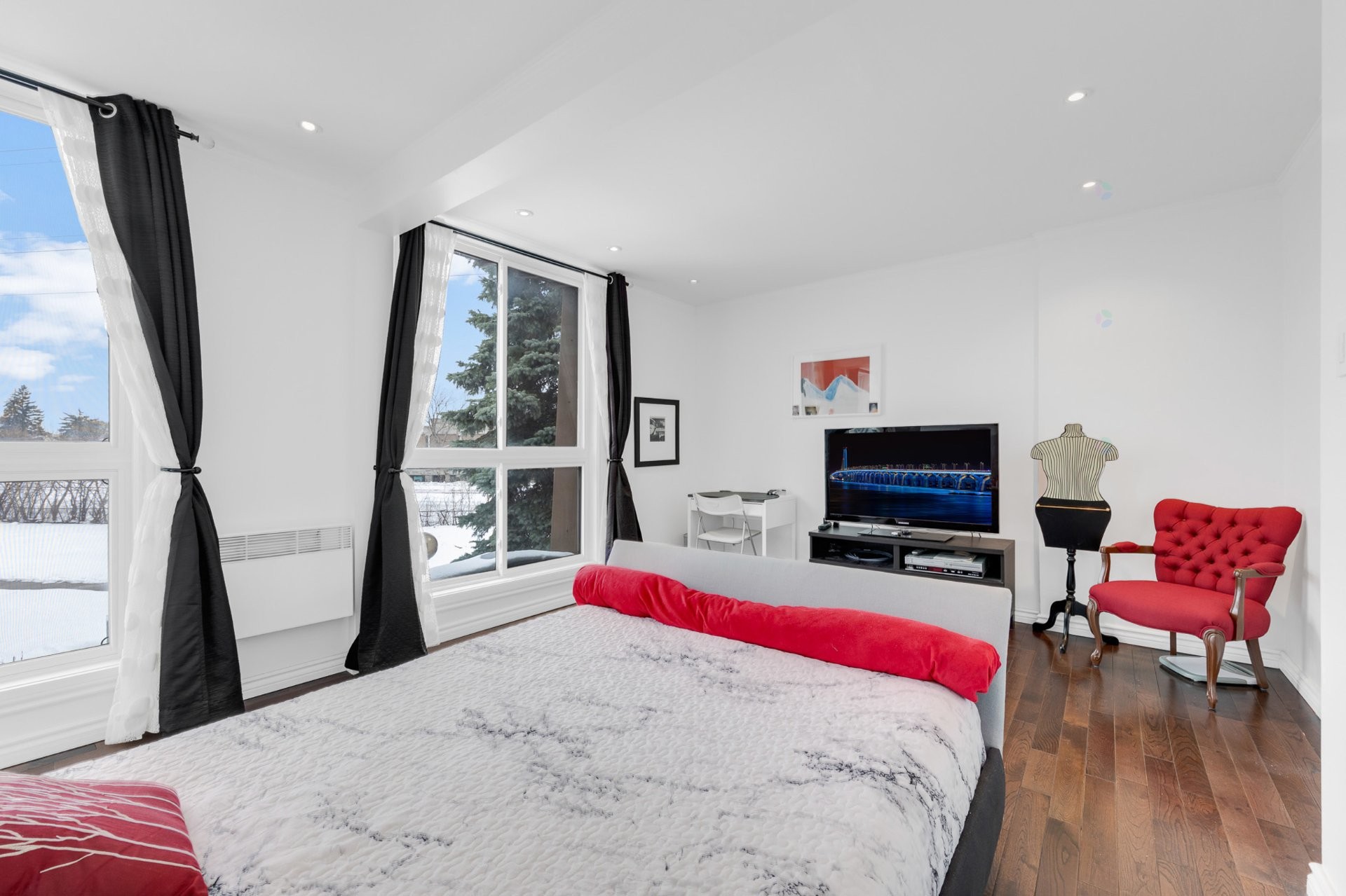 









5627


Ch. Merrimac

,
Côte-Saint-Luc,




QC
H4W1S5

