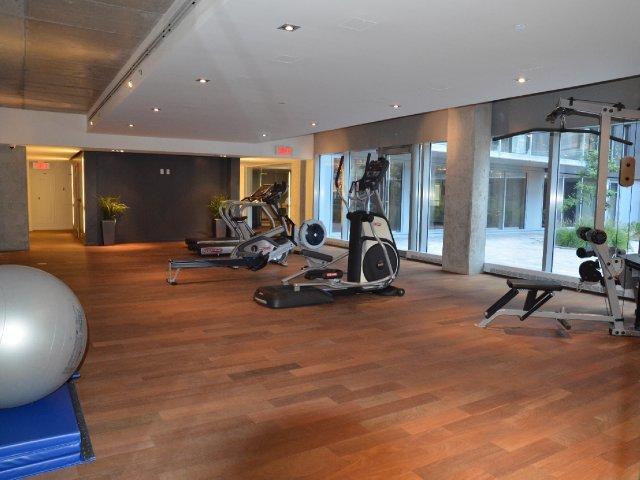 









350


Boul. De Maisonneuve O.

, 2502,
Montréal (Ville-Marie),




QC
H3A0B4

