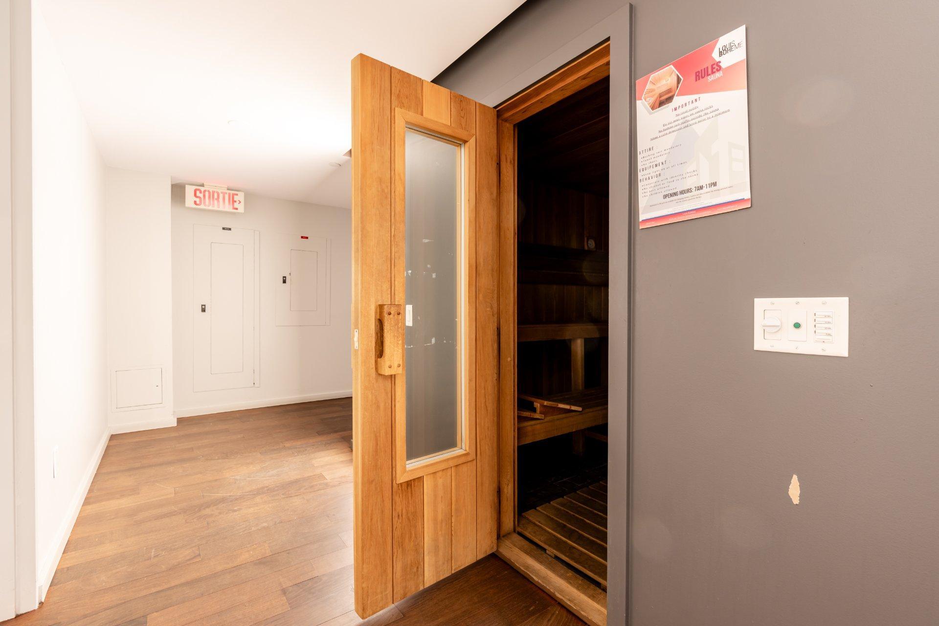 









350


Boul. De Maisonneuve O.

, 2502,
Montréal (Ville-Marie),




QC
H3A0B4

