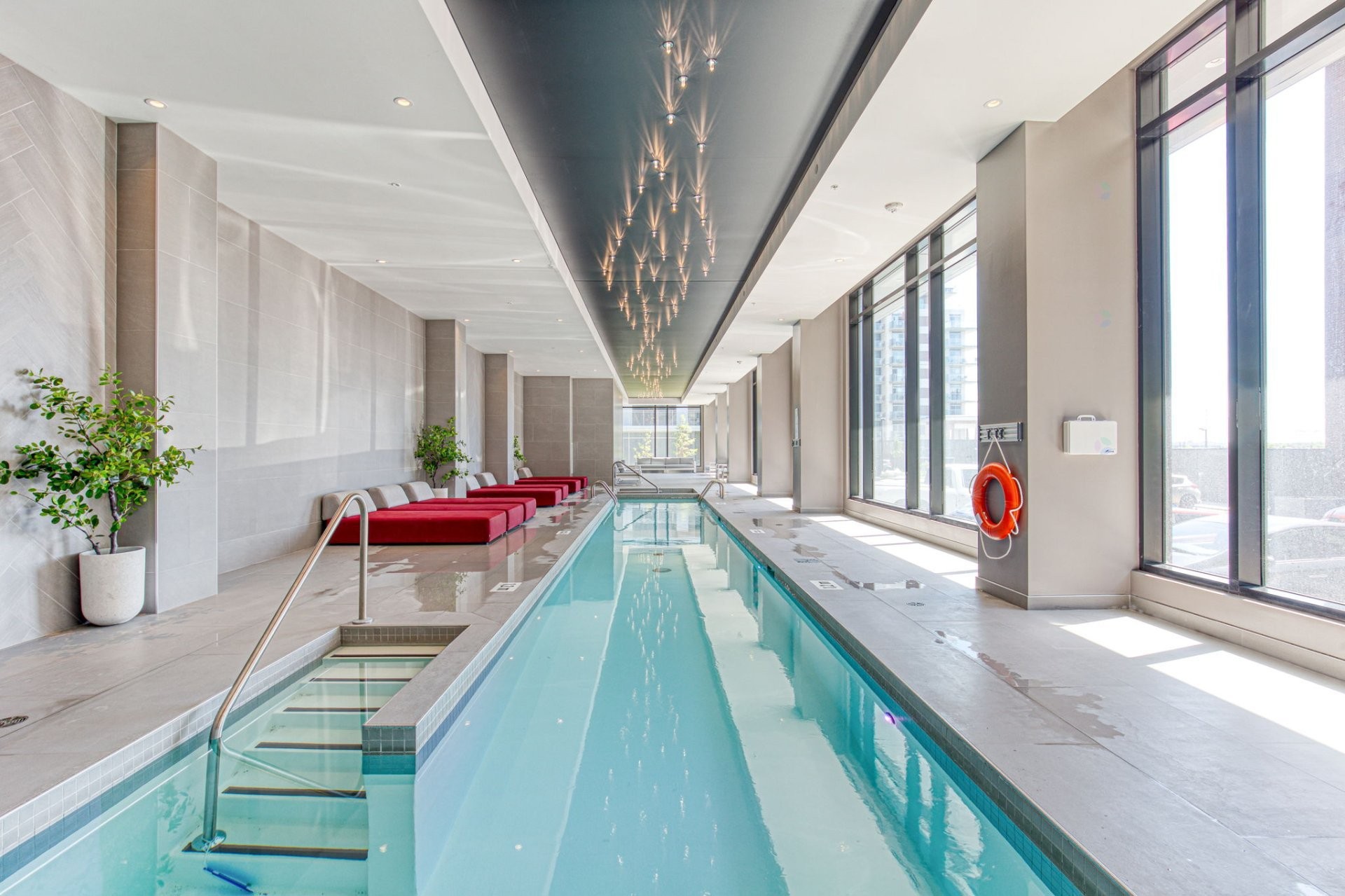 









5905Z


Boul. du Quartier

, 904,
Brossard,




QC
J4Z0R7

