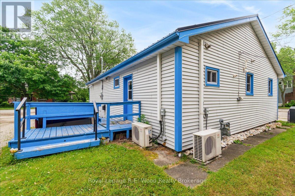 












29 WELLINGTON STREET

,
Bayham (Port Burwell),




Ontario
N0J1T0

