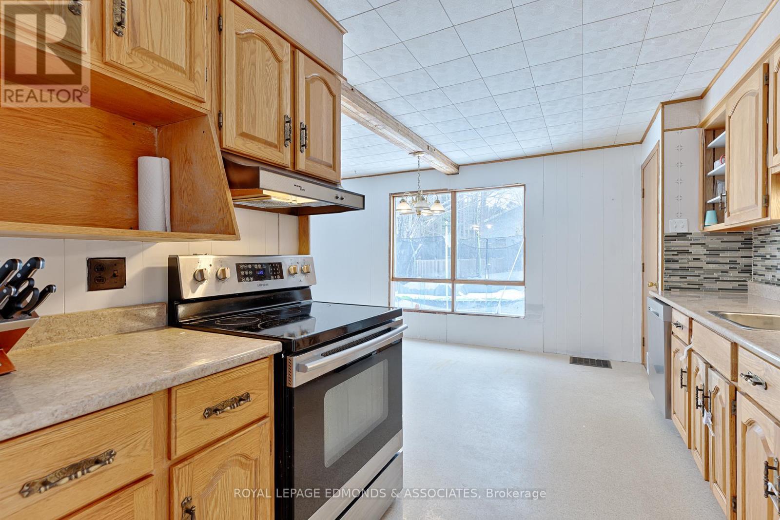 












13 PLANT ROAD

,
Laurentian Hills,




Ontario
K0J1J0

