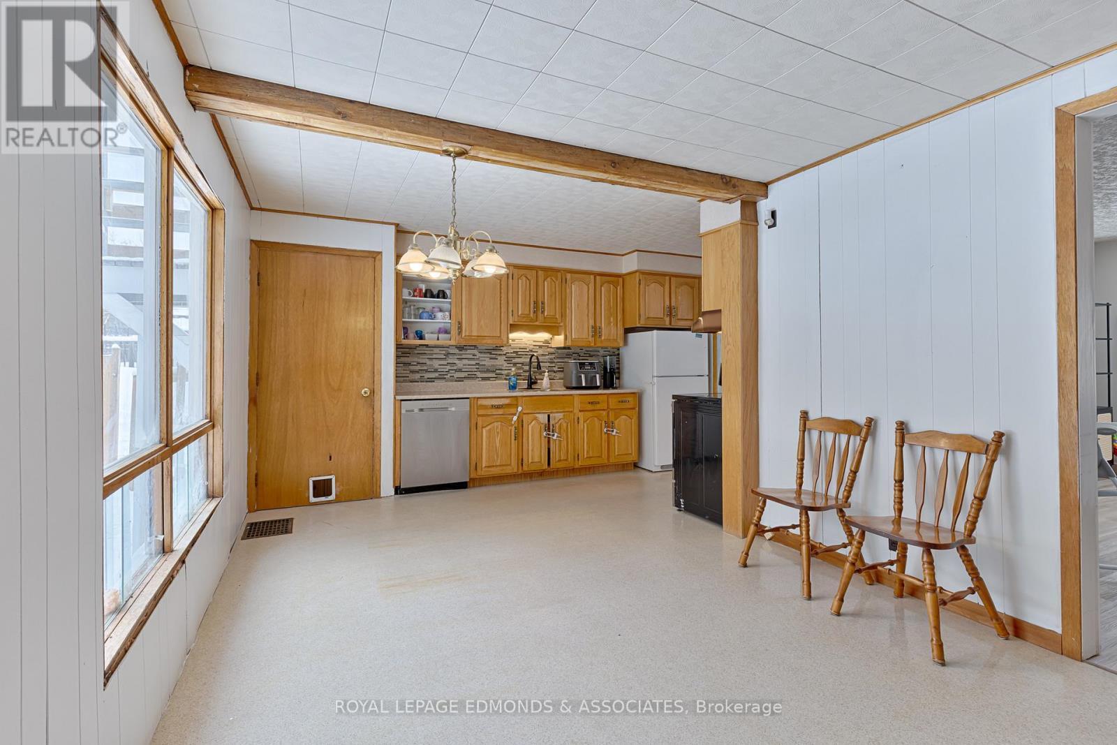 












13 PLANT ROAD

,
Laurentian Hills,




Ontario
K0J1J0

