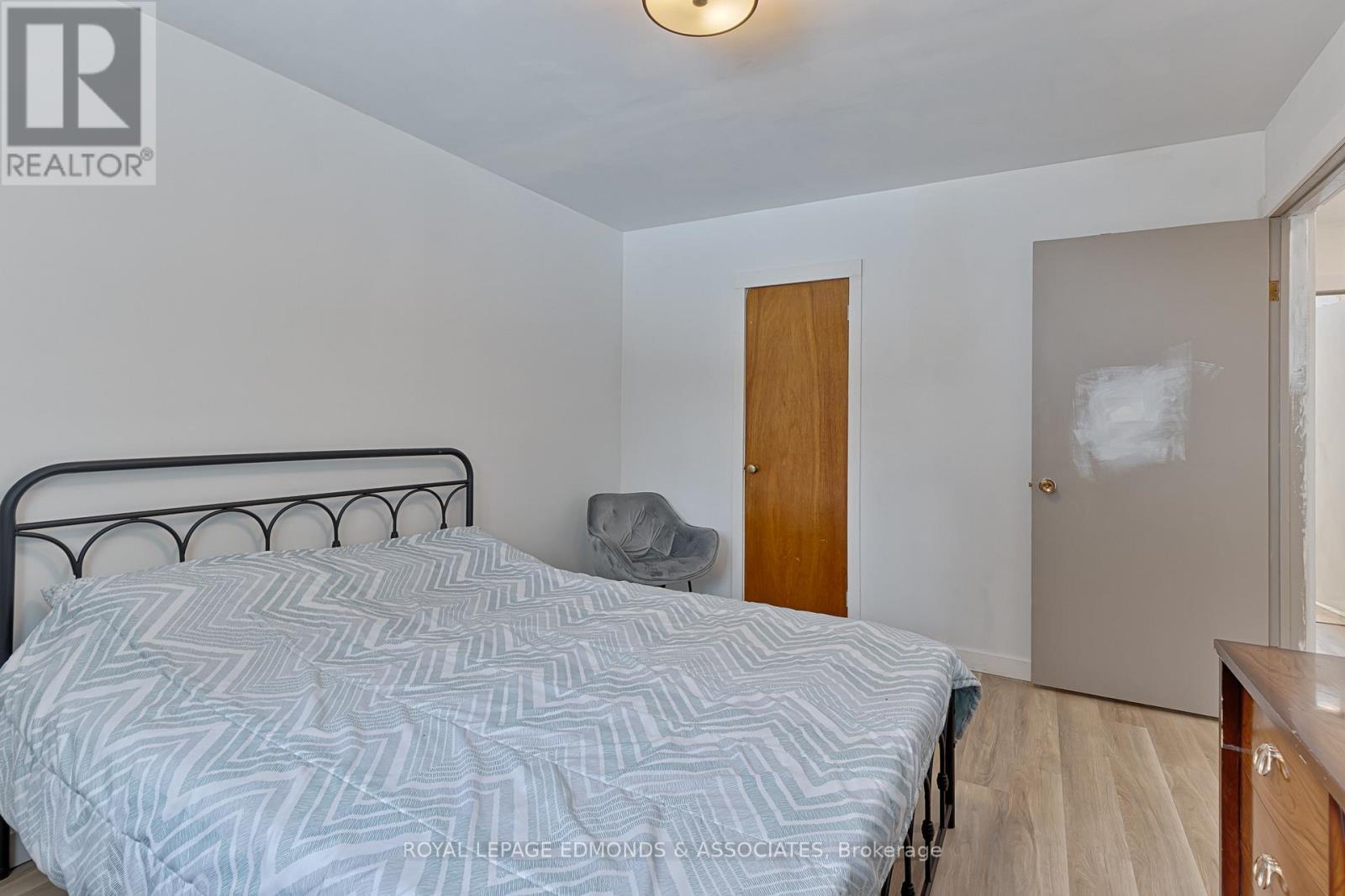 












13 PLANT ROAD

,
Laurentian Hills,




Ontario
K0J1J0

