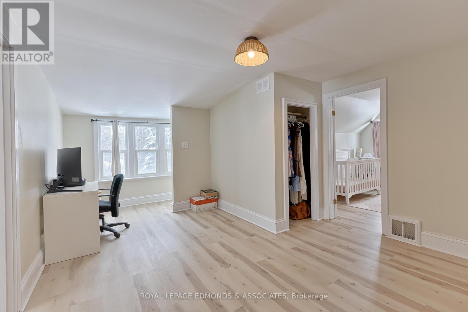 












13 PLANT ROAD

,
Laurentian Hills,




Ontario
K0J1J0

