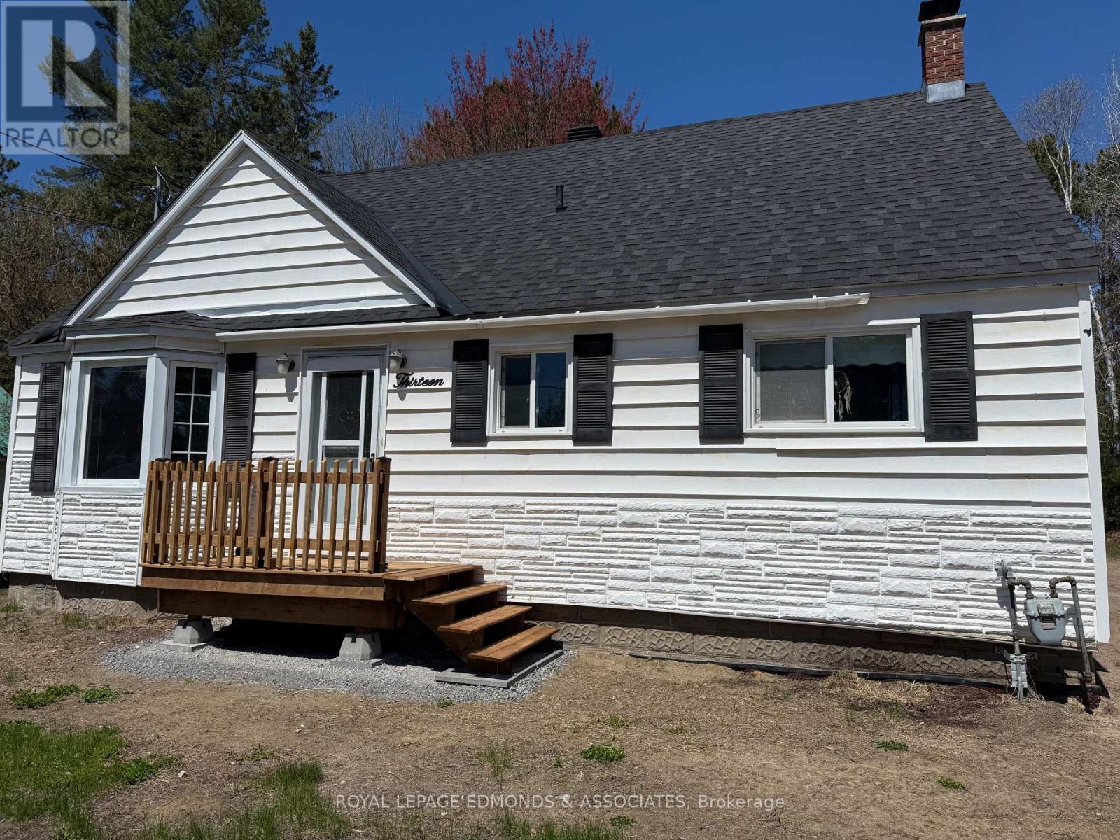 












13 PLANT ROAD

,
Laurentian Hills,




Ontario
K0J1J0

