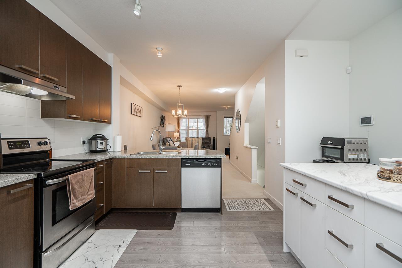 












9 14838 61 AVENUE

,
Surrey,




British Columbia
V3S2P3

