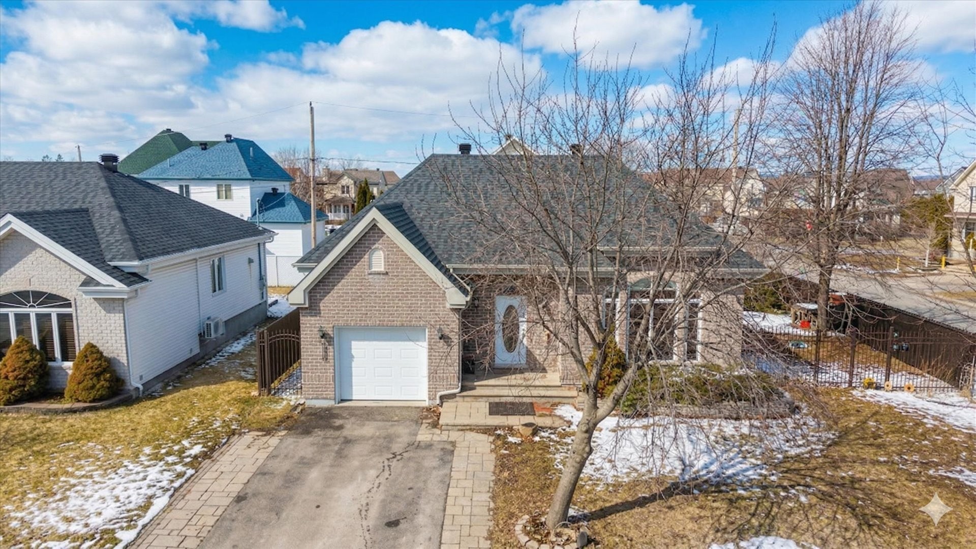 









42


Rue Louise-Josephte

,
Vaudreuil-Dorion,




QC
J7V9R6

