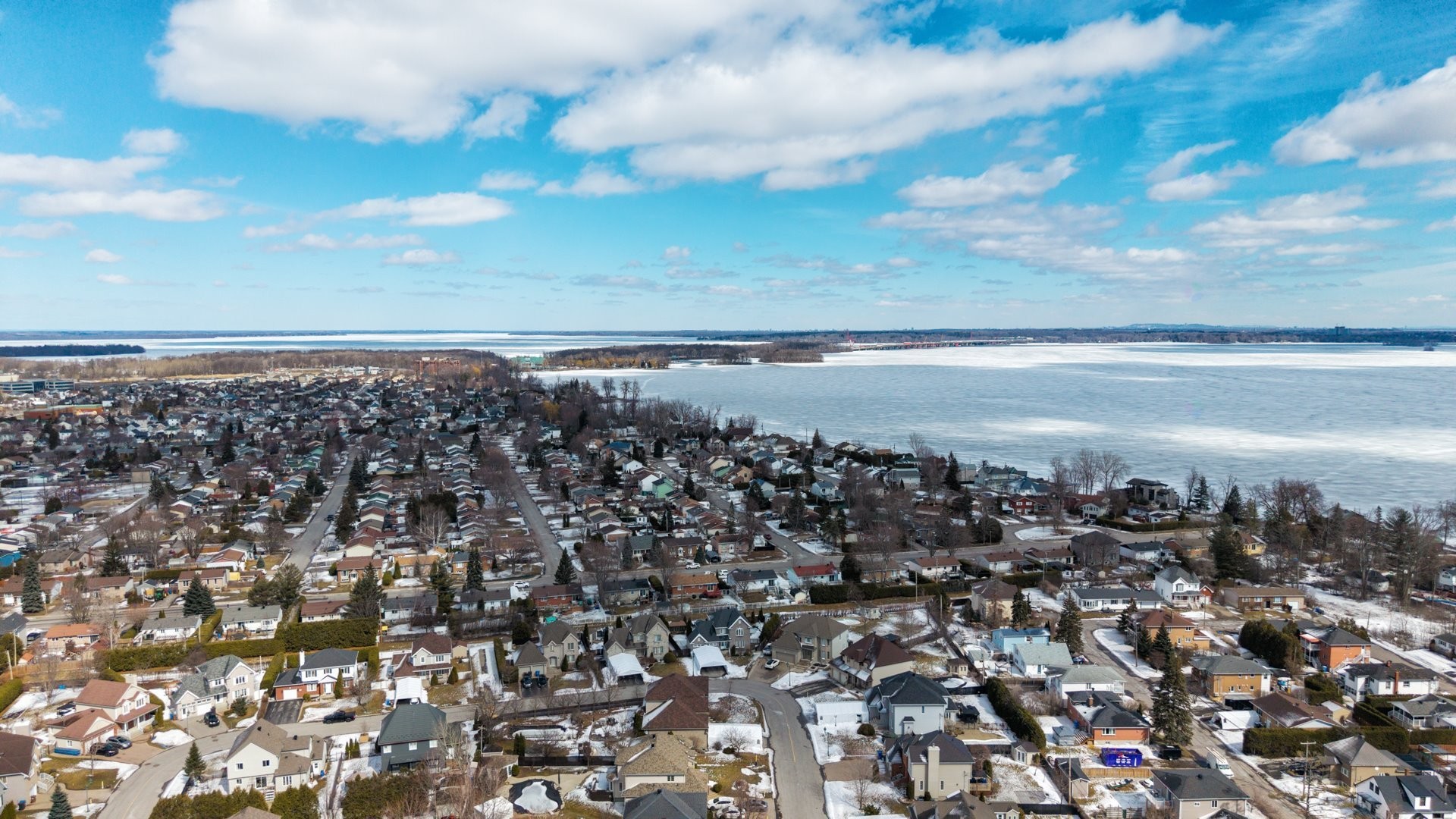 









42


Rue Louise-Josephte

,
Vaudreuil-Dorion,




QC
J7V9R6

