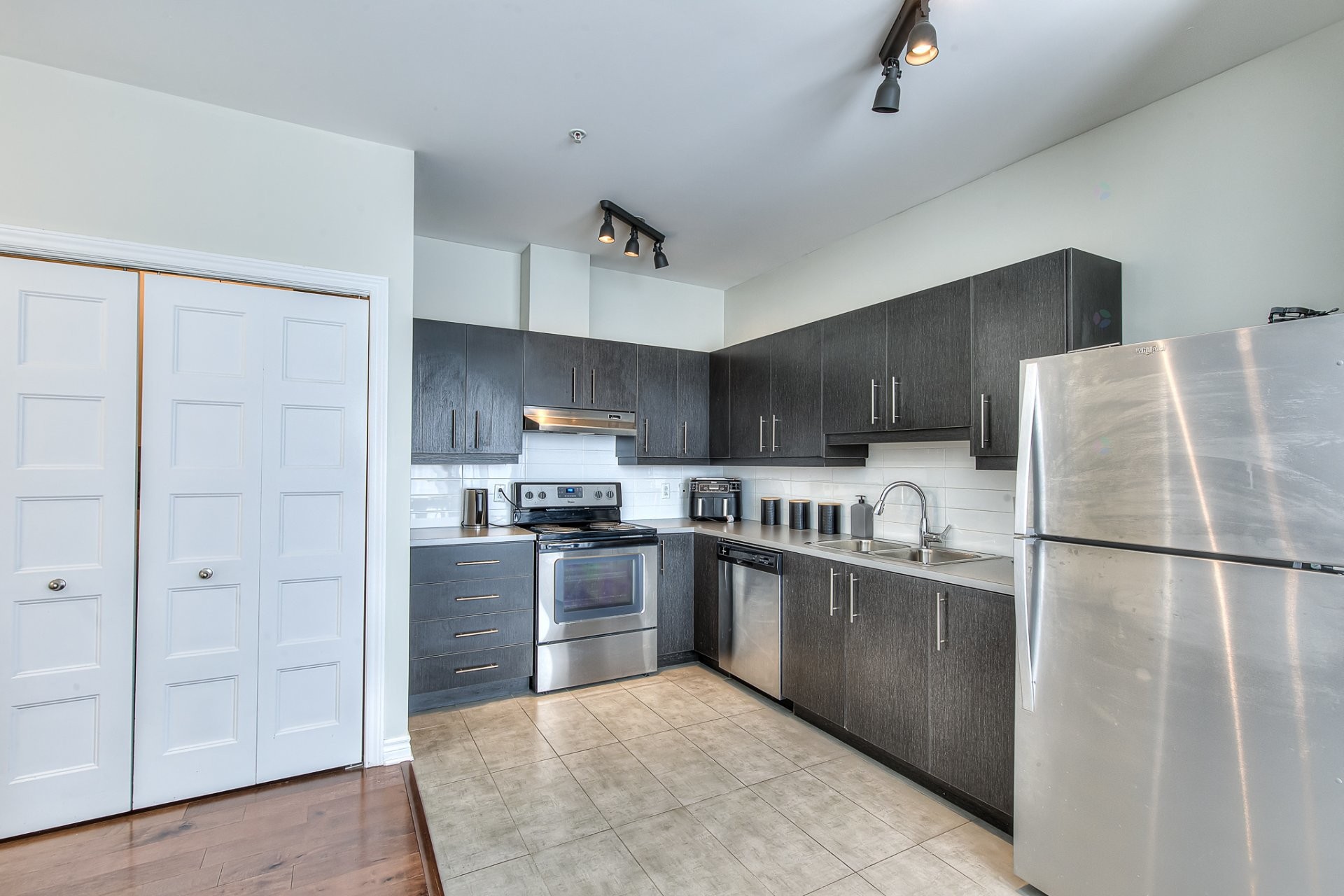 









7700


Rue de Lavaltrie

, 201,
Montréal (Mercier/Hochelaga-Maisonneuve),




QC
H1L3J4

