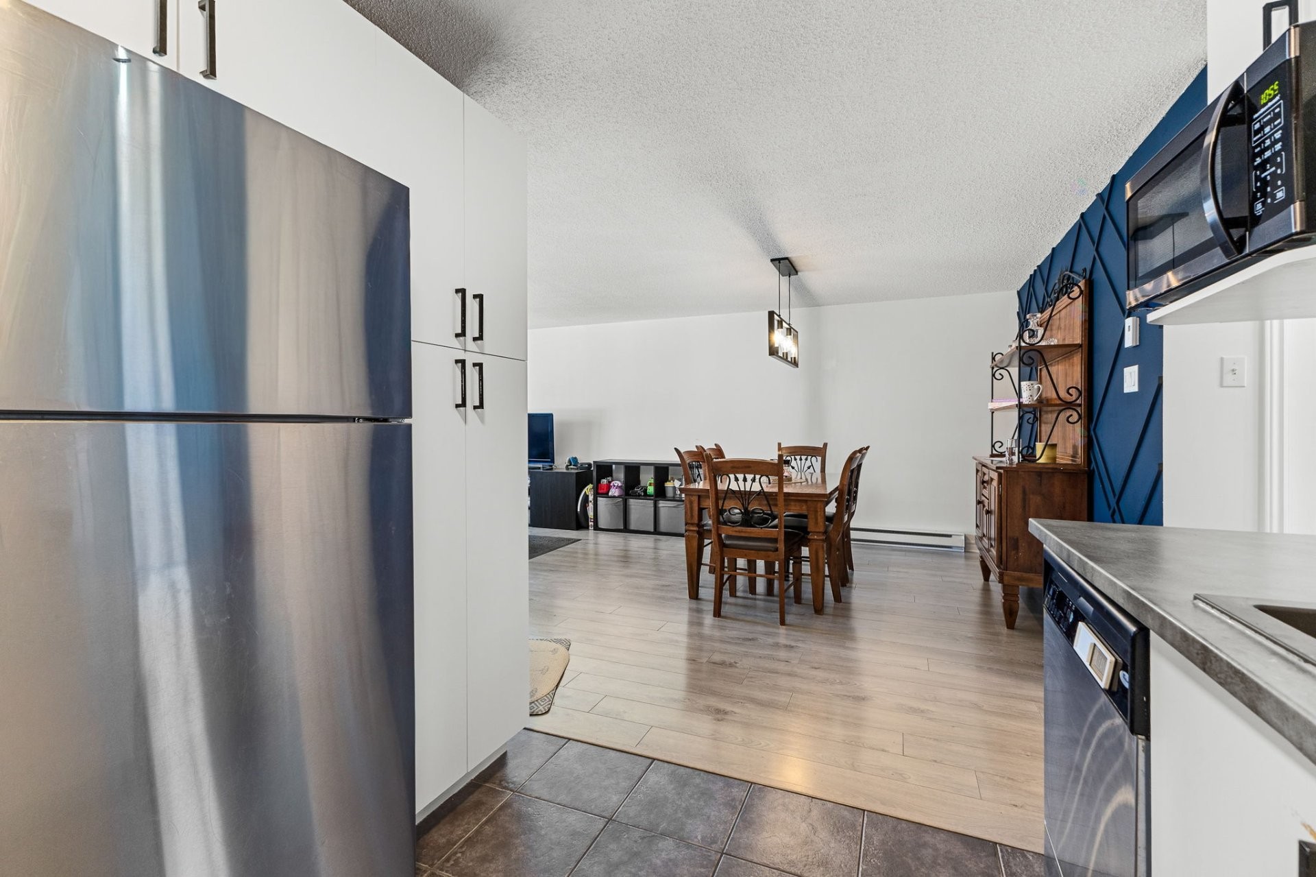 









240


Rue Henri-Matisse

, 8,
Gatineau (Gatineau),




QC
J8P0A3

