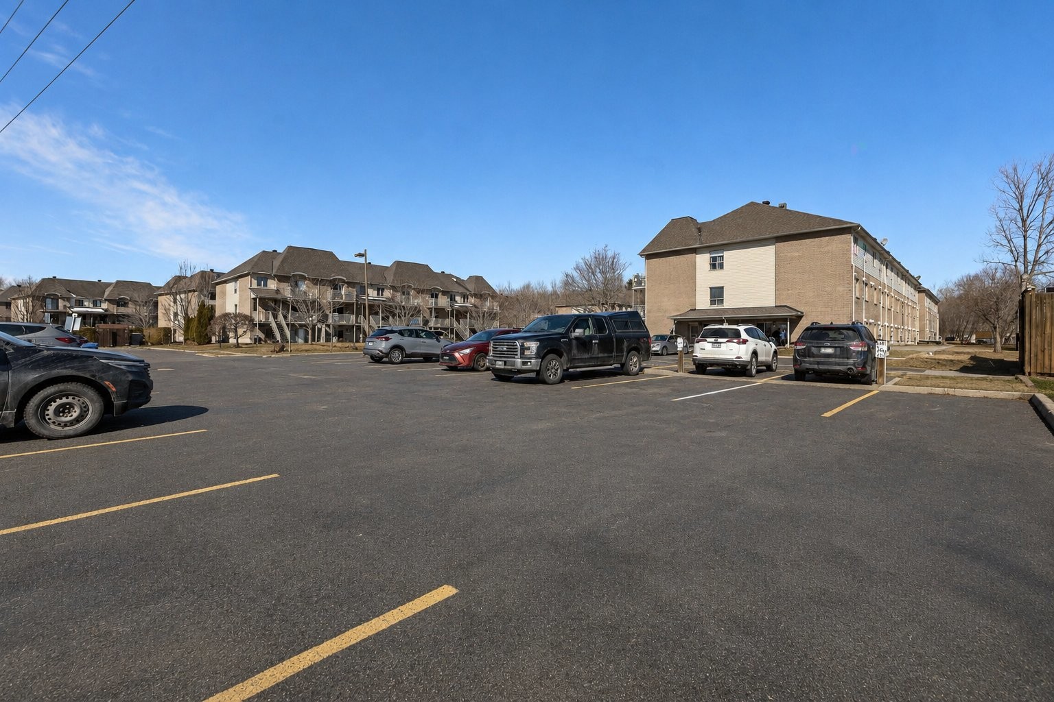 









240


Rue Henri-Matisse

, 8,
Gatineau (Gatineau),




QC
J8P0A3

