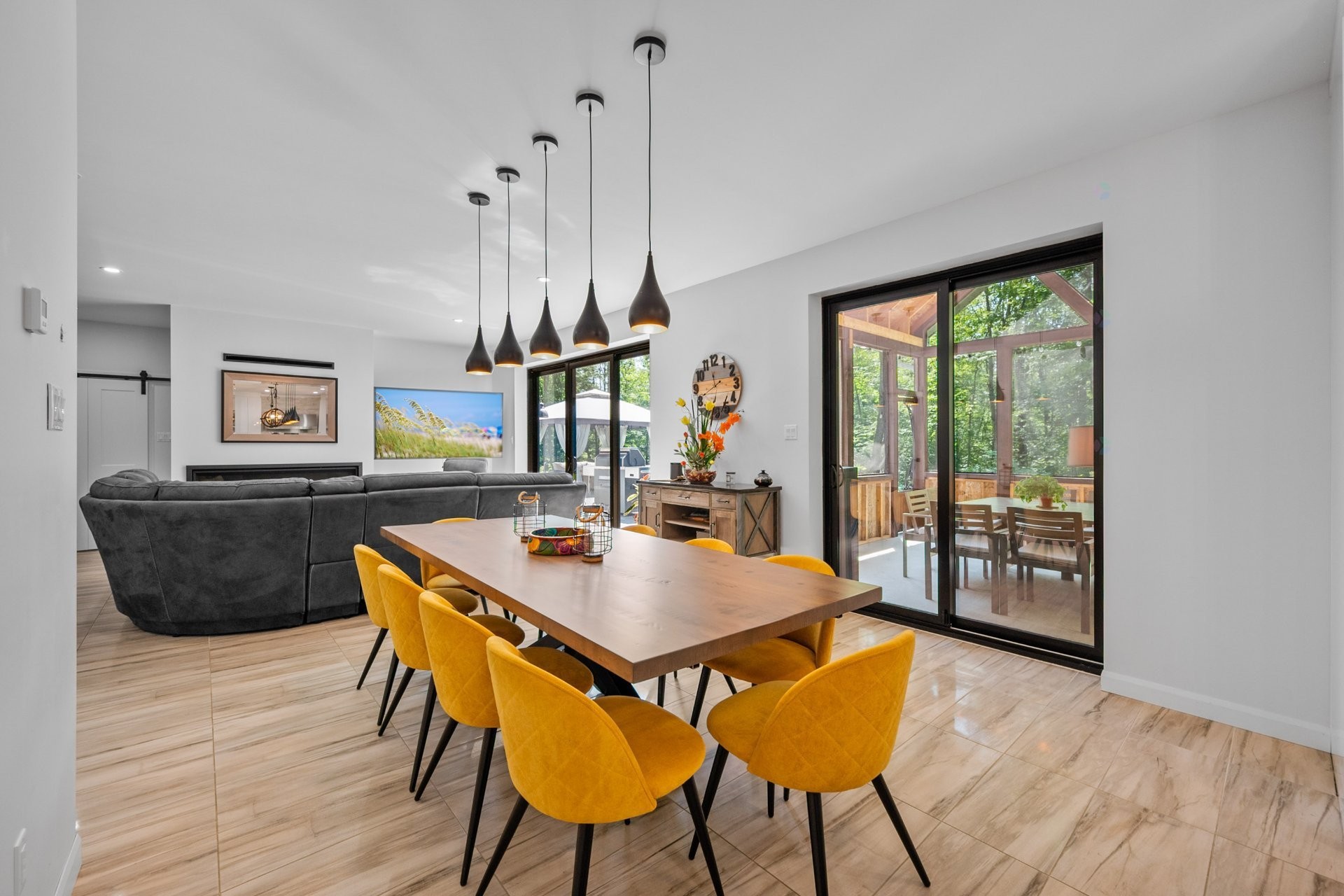 









33


Rue Lajeunesse

,
Sainte-Mélanie,




QC
J0K3A0

