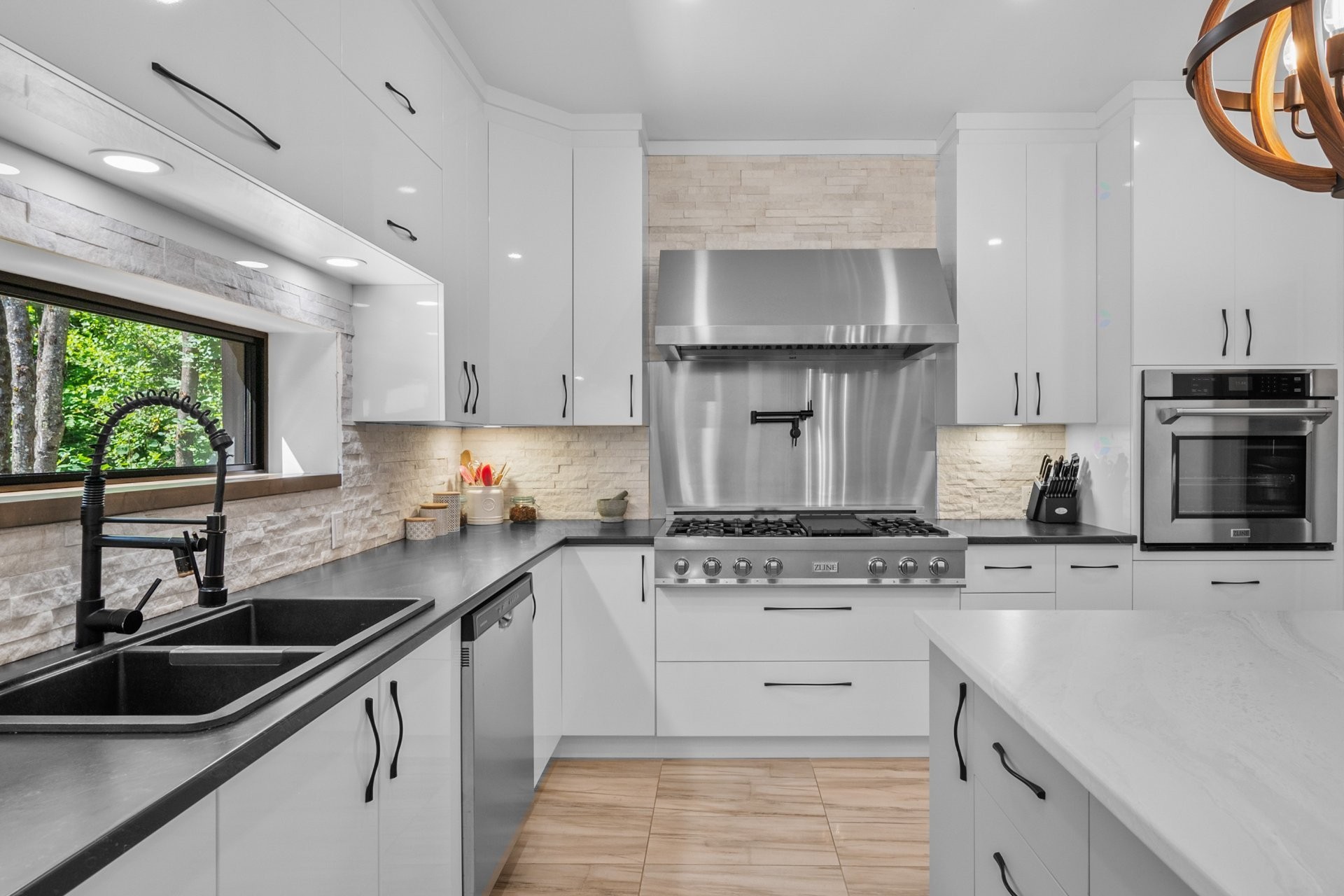 









33


Rue Lajeunesse

,
Sainte-Mélanie,




QC
J0K3A0

